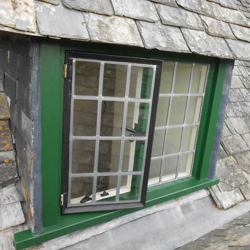 Timber Window Conservation - redecorated timber framed windows